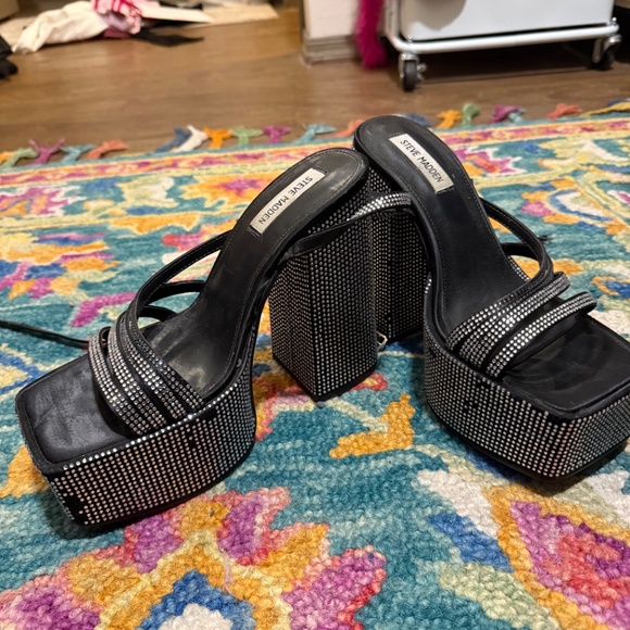Steve Madden Heels - Picture 3 of 4